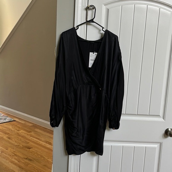 Zara Dresses & Skirts - Happy New Year 🎊🎈 ZARA  Little  Black New Year’s Eve Dress Size XL